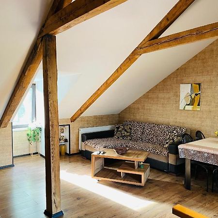Beautiful Apartment On Atoneli Тбилиси Экстерьер фото