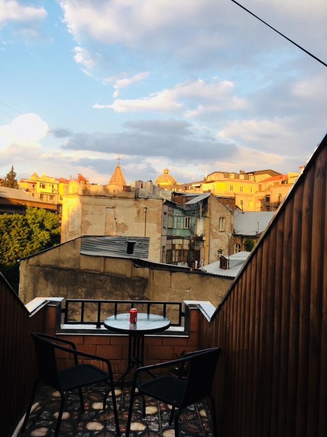 Beautiful Apartment On Atoneli Тбилиси Экстерьер фото